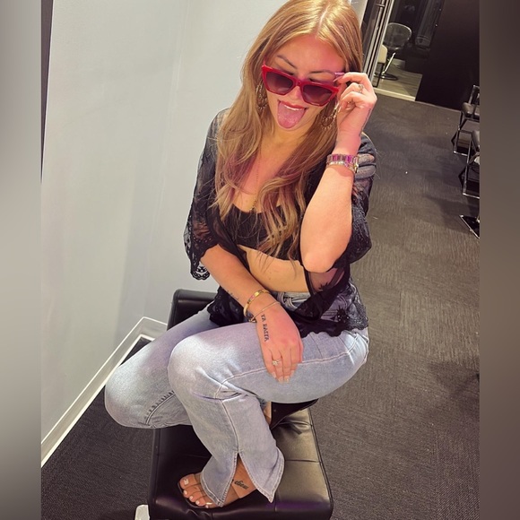 creating my essential wardrobe by offloading 100+ items to be listed soon:) - Picture 1 of 13